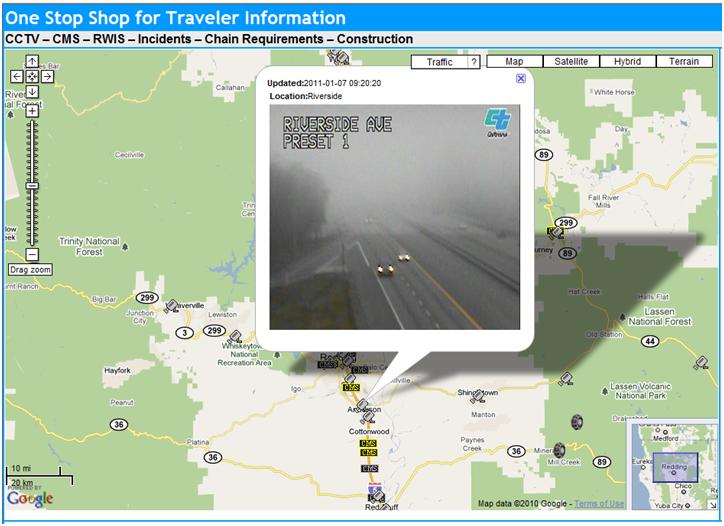 OSS Screenshot (1/7/2011): A CCTV camera along I-5 at the Riverside Ave. exit shows more fog.